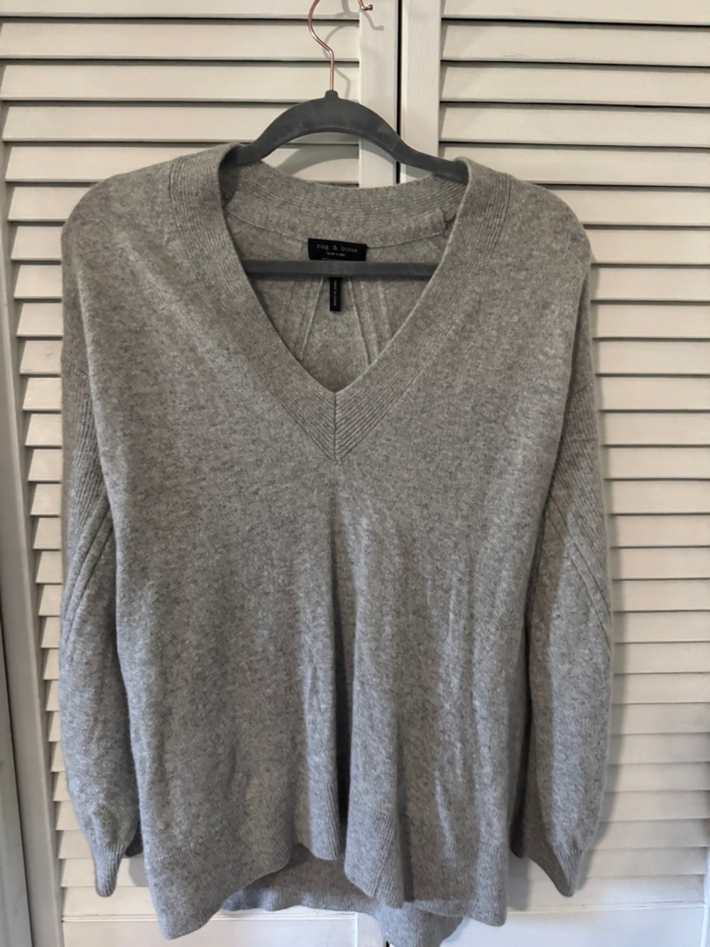 Rag & Bone Gray V-Neck Cashmere Sweater